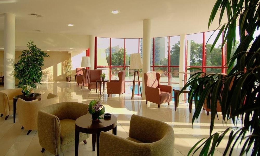 Хотел хелиос - ол инклузив 4*