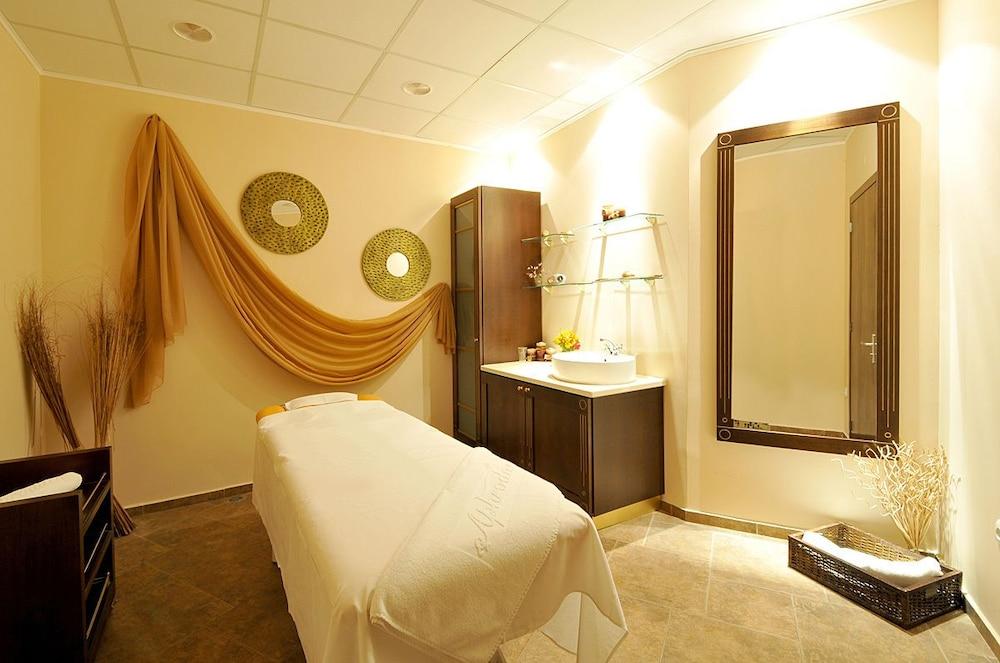 Хотел хелиос - ол инклузив 4*