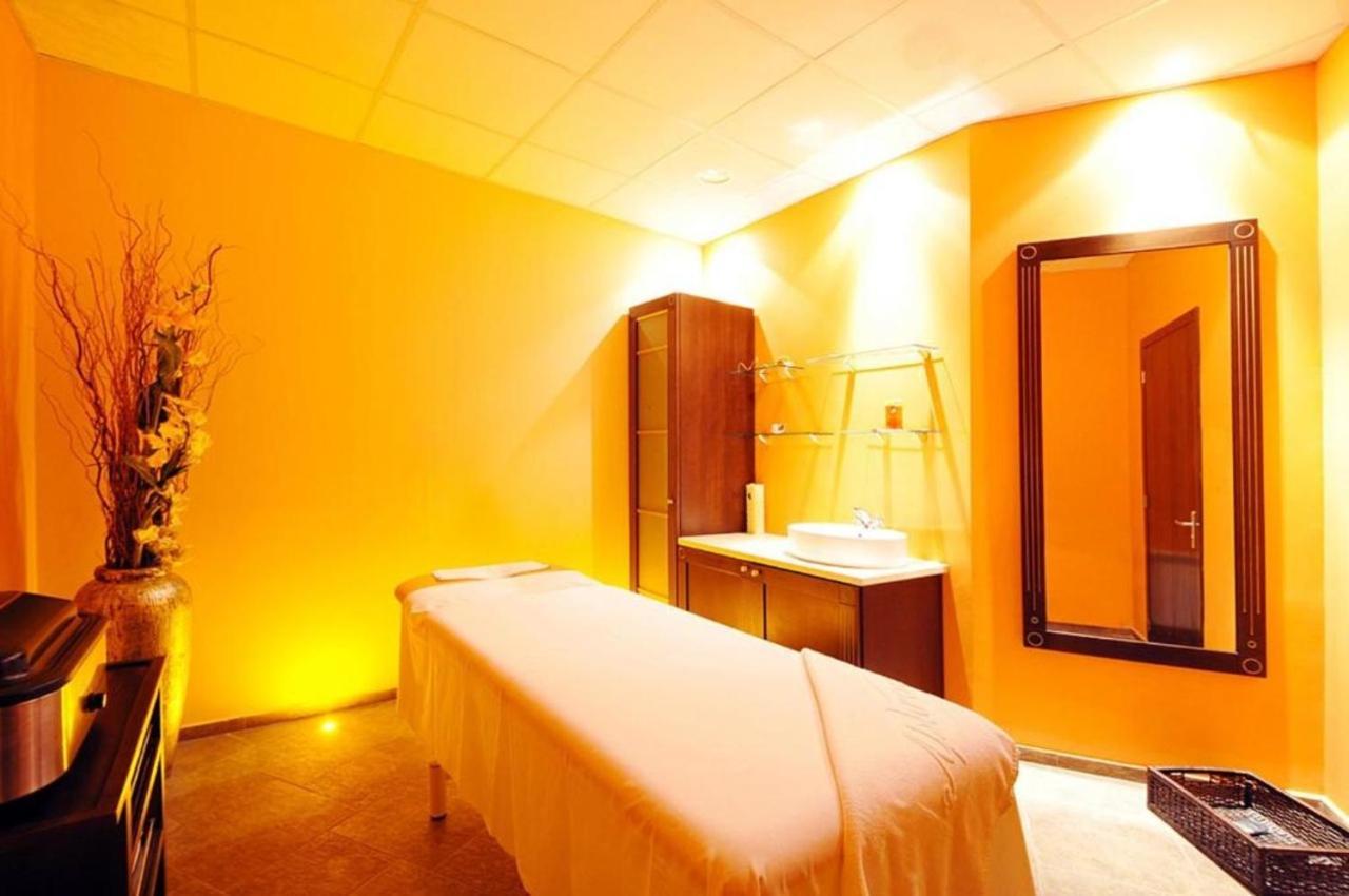 Helios Hotel 4*