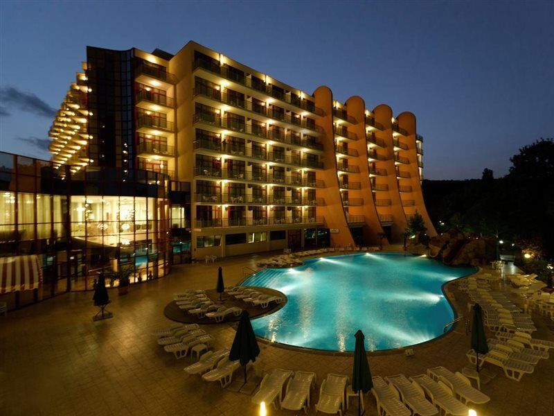 хелиос - ол инклузив 4* Златни пясъци